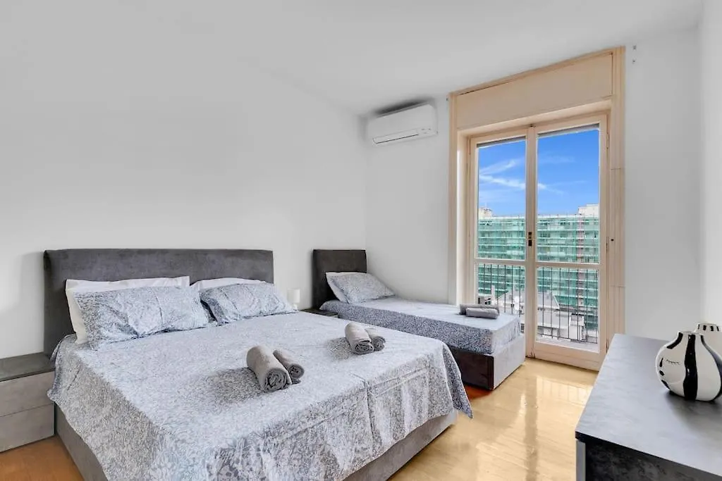 Ca17 -Centrale-Duomo -Central Maxi Apartment - Milano İtalya