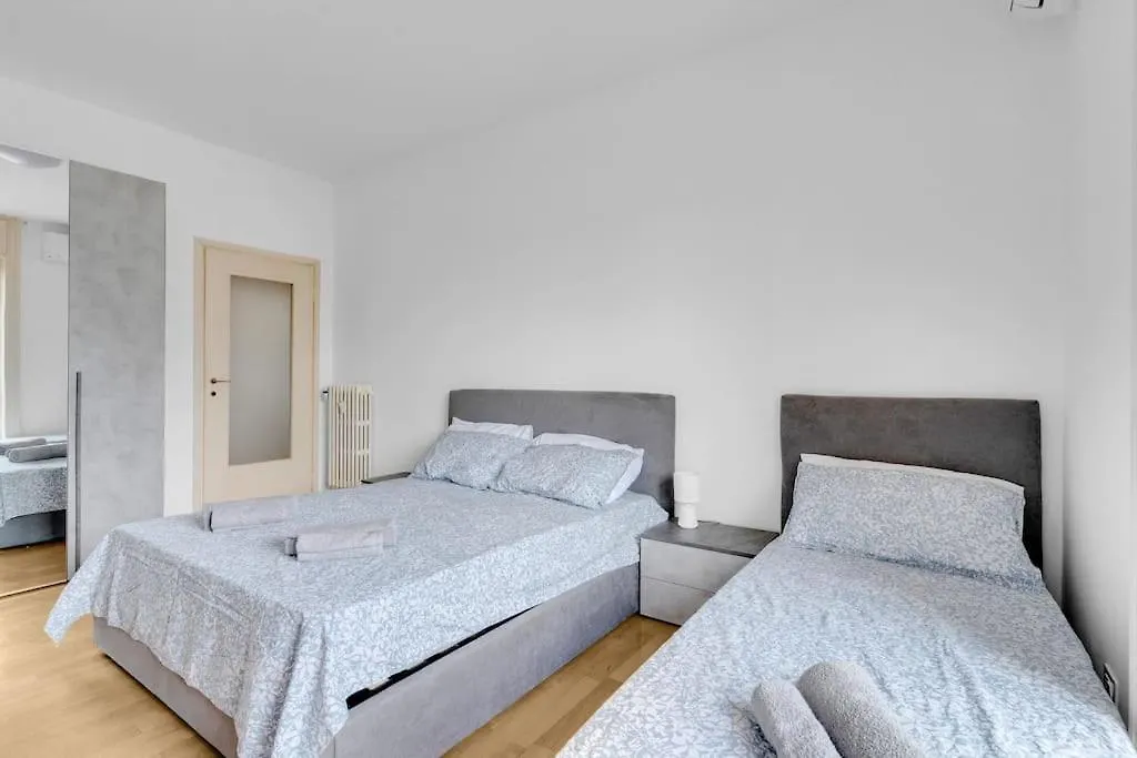 Ca17 -Centrale-Duomo -Central Maxi Apartment - Milano