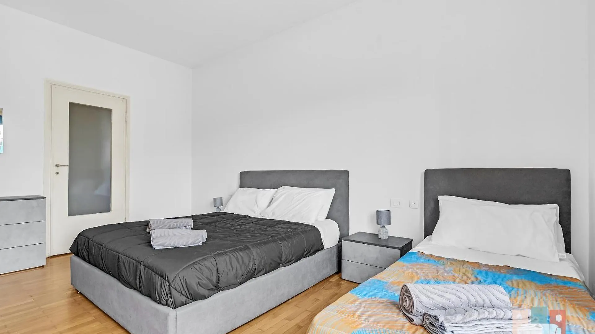 Ca17 -Centrale-Duomo -Central Maxi Apartment - Milan